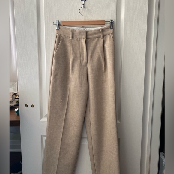 Aritzia Ibiza trouser pant in color Heather oat beige - Picture 4 of 11